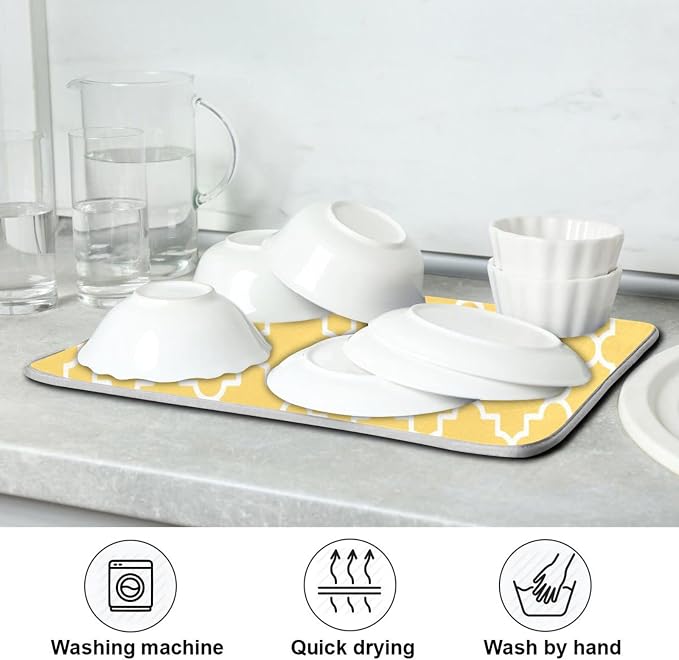 Quatrefoil Lattice Yellow Pattern