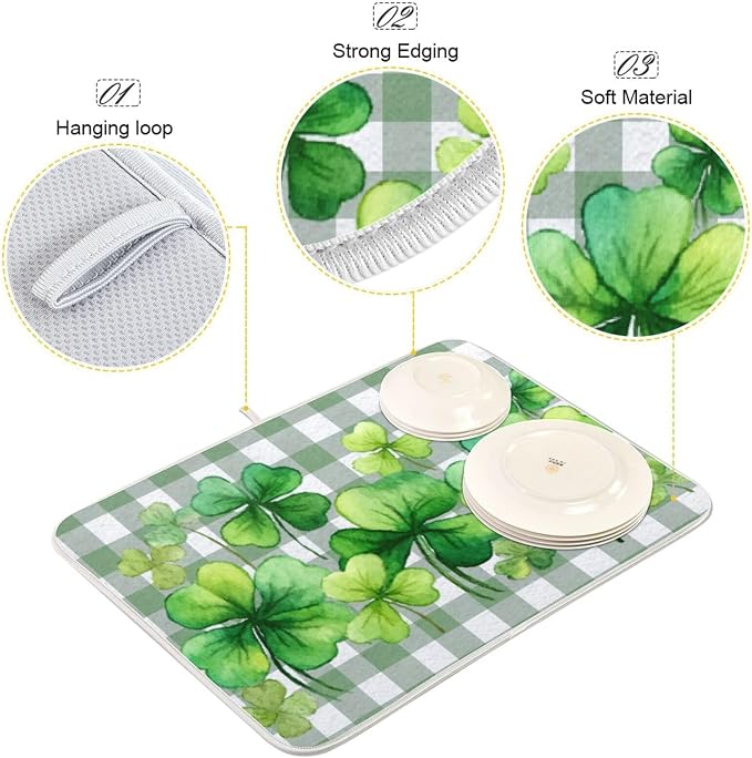 clovers on a checkered