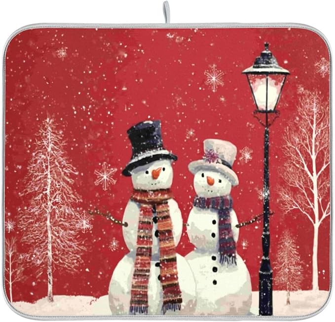 two snowmen with scarves