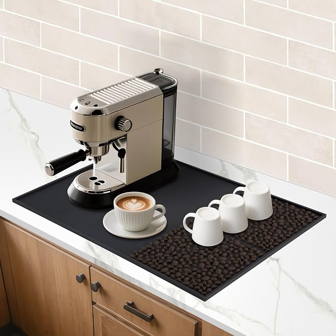 Two-color design with a flat surface and beans