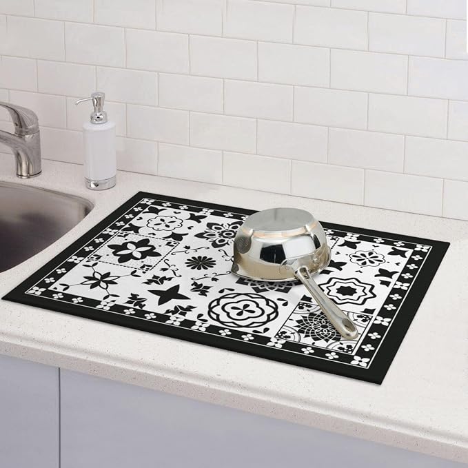 Retro Black Pattern